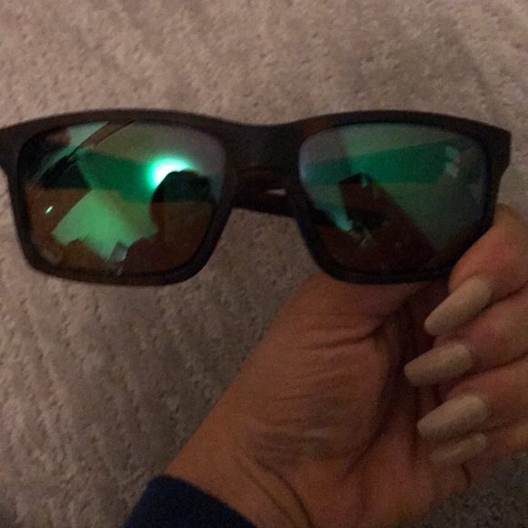 Oakley Mainlink Prizm Sunglasses - Picture 4 of 8